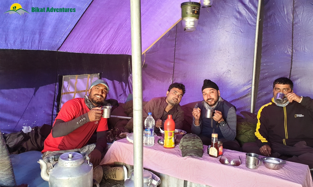 KANG YATSE II (THE PEAK OF MARKHA ) OR MARKHA VALLEY ? WHY NOT BOTH?