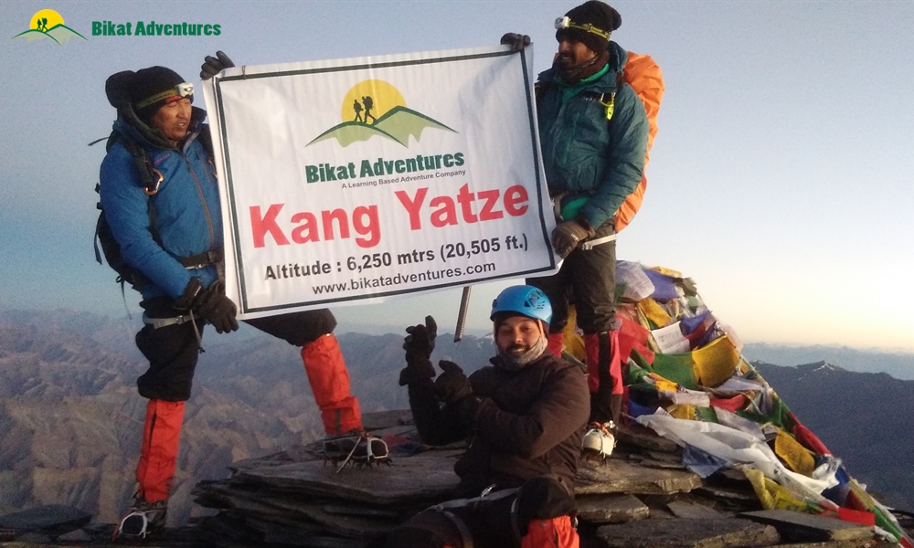KANG YATSE II (THE PEAK OF MARKHA ) OR MARKHA VALLEY ? WHY NOT BOTH?