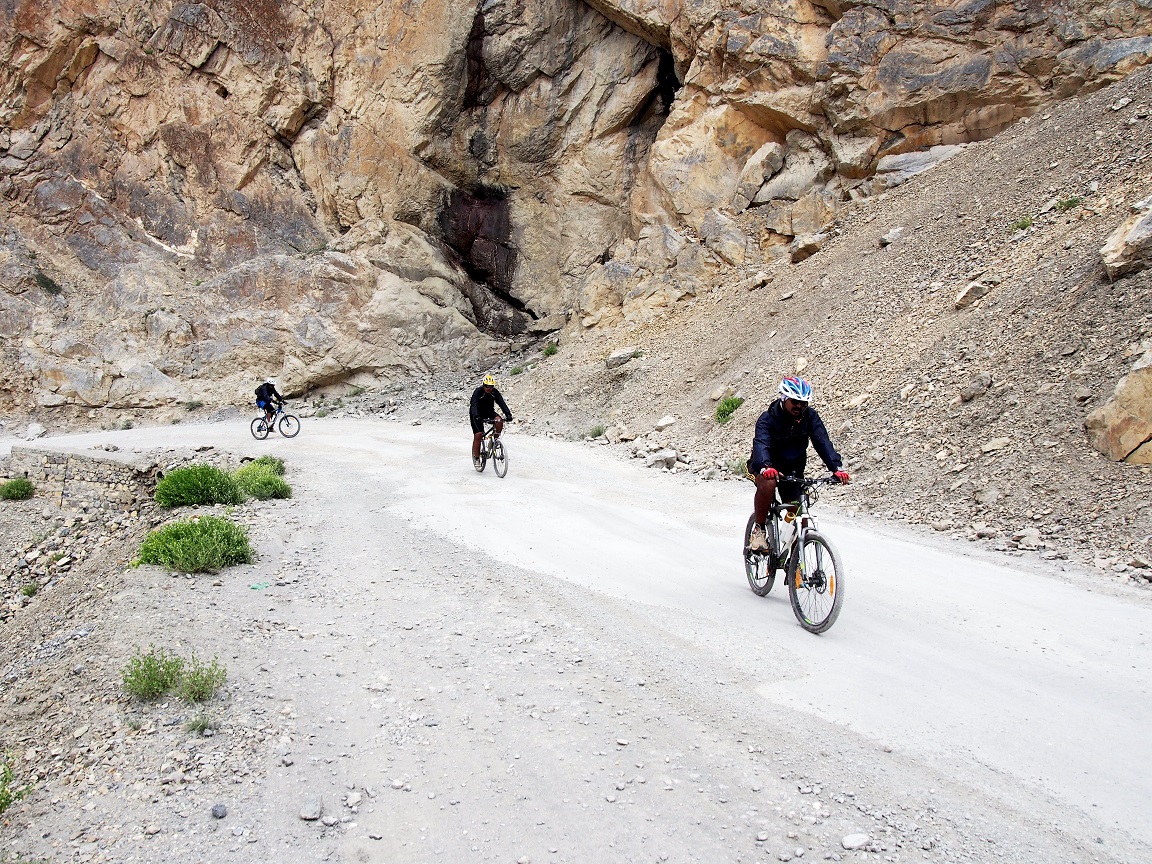 FAQs - Manali Leh Cycle Expedition