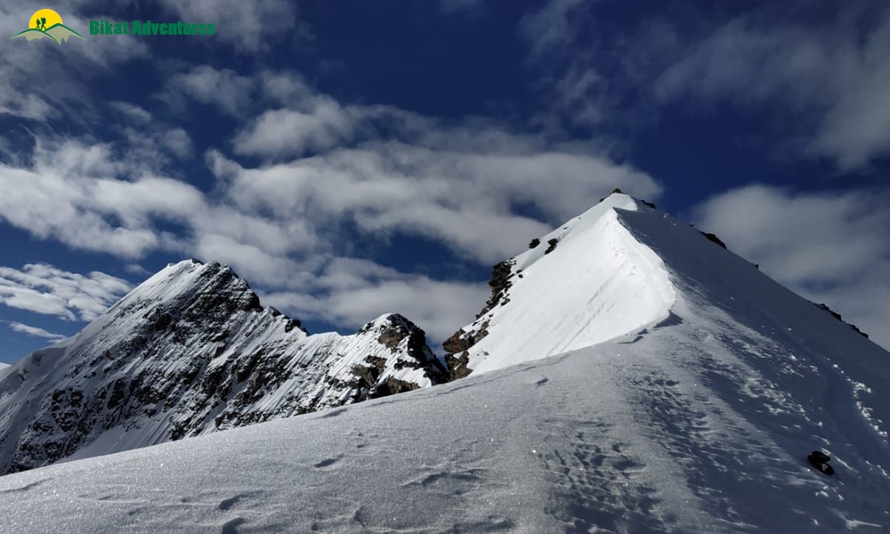 BEST ALTERNATIVES TO STOK KANGRI TREK