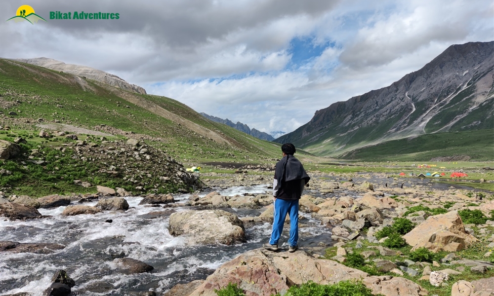 Kashmir Great Lakes and its lyrical companion