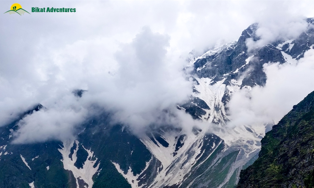 The Marvels Of Friendship Peak – A Photo Story