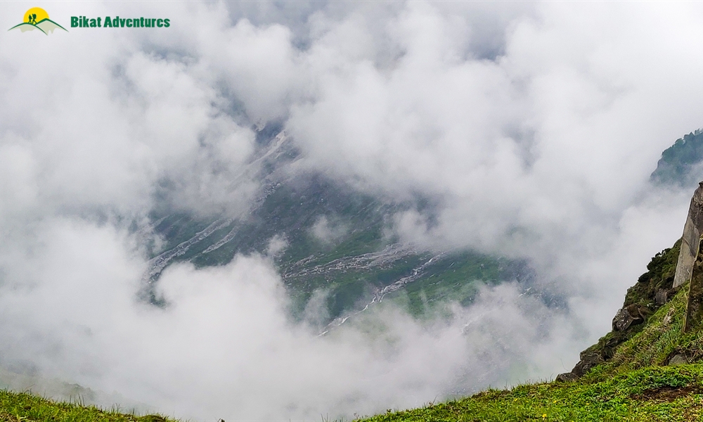 The Marvels Of Friendship Peak – A Photo Story