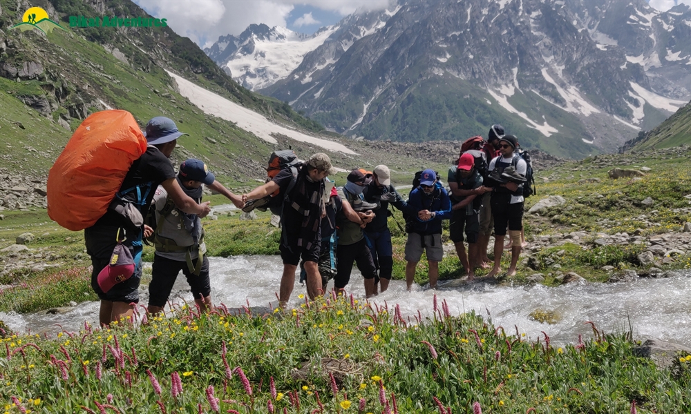 PIN BHABA PASS TREK: WHO IS THIS TREK MEANT FOR