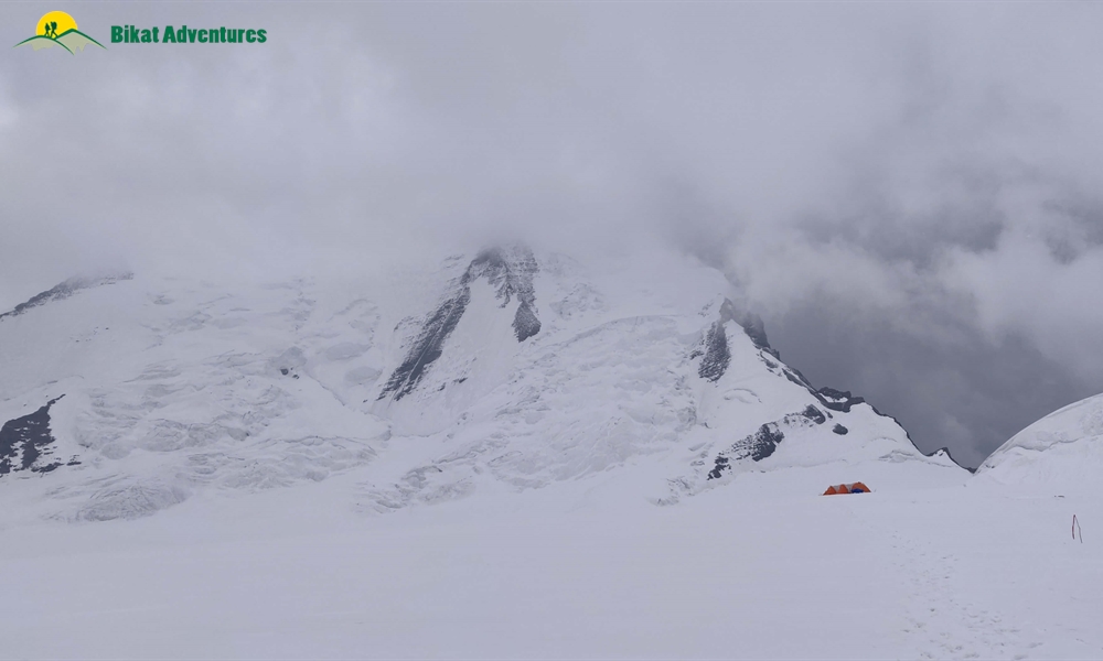 Mt. Nun - 7,135 Meters Of Cold Mess: A Photo Story