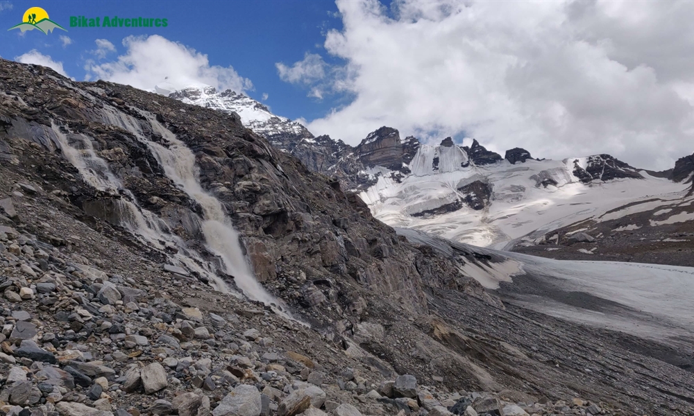 Mt. Nun - 7,135 Meters Of Cold Mess: A Photo Story