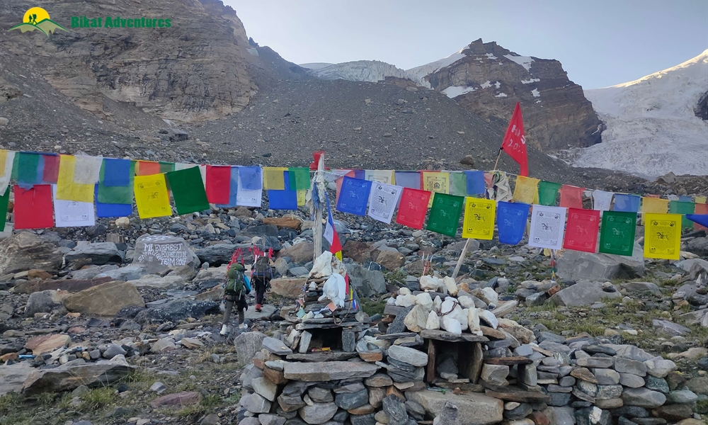 Mt. Nun - 7,135 Meters Of Cold Mess: A Photo Story
