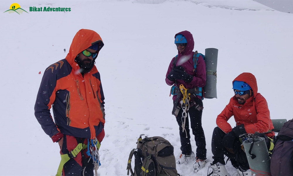 Mt. Nun - 7,135 Meters Of Cold Mess: A Photo Story