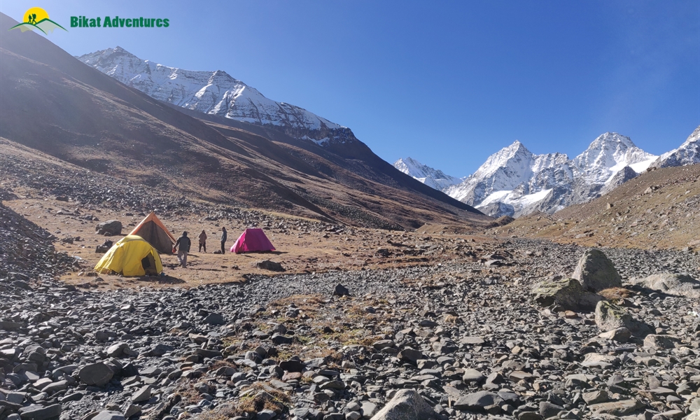 A Trek ‘on The Rocks’ – Photo Story Of Borasu Pass