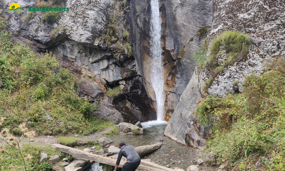 A Trek ‘on The Rocks’ – Photo Story Of Borasu Pass