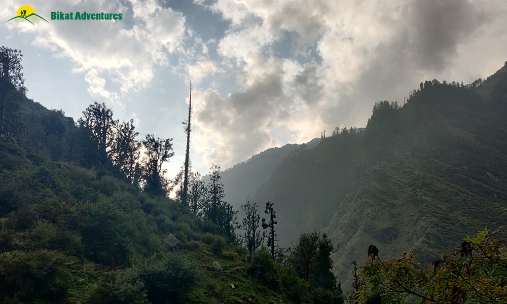 A Trek ‘on The Rocks’ – Photo Story Of Borasu Pass