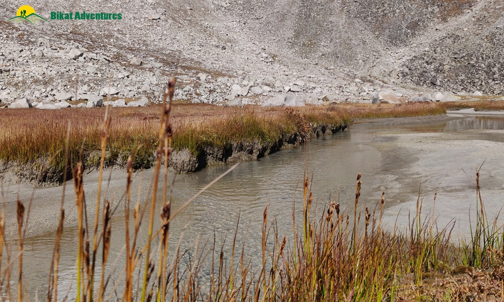 A Trek ‘on The Rocks’ – Photo Story Of Borasu Pass