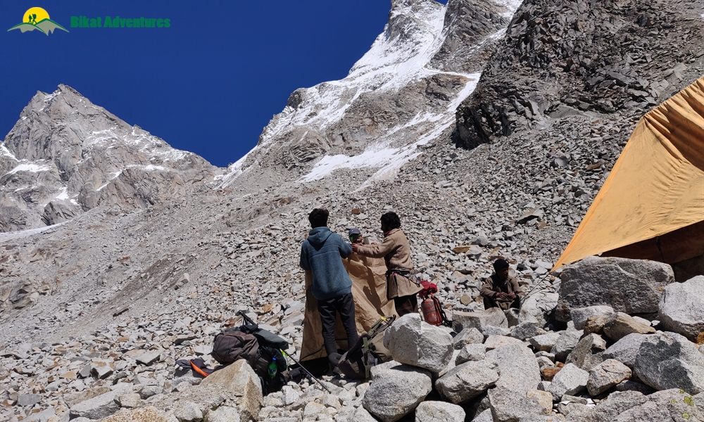 A Trek ‘on The Rocks’ – Photo Story Of Borasu Pass