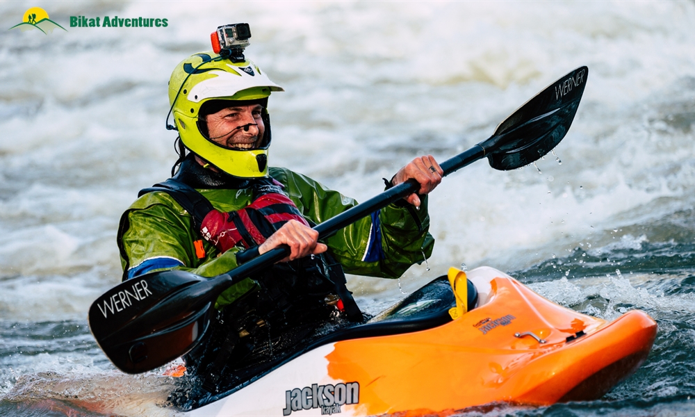  BASIC KAYAKING COURSE – A BRIEF GUIDE