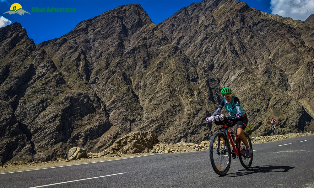 Manali-Leh-Khardung La Cycling Expedition: A Photo Story