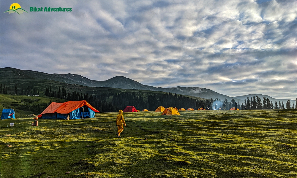 Highlights of Tosa Maidan and Greater Lakes Trek