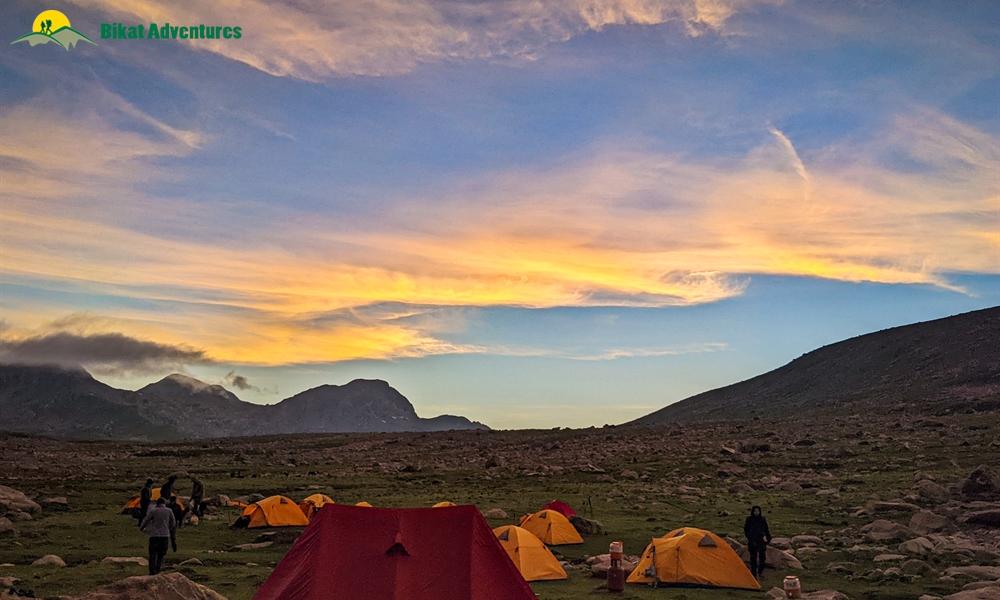 Highlights of Tosa Maidan and Greater Lakes Trek