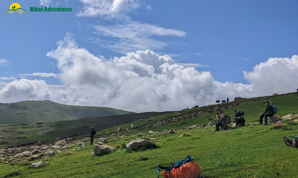 Highlights of Tosa Maidan and Greater Lakes Trek