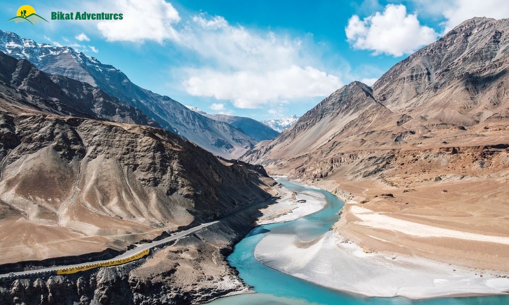 Highlights of The Chadar Trek