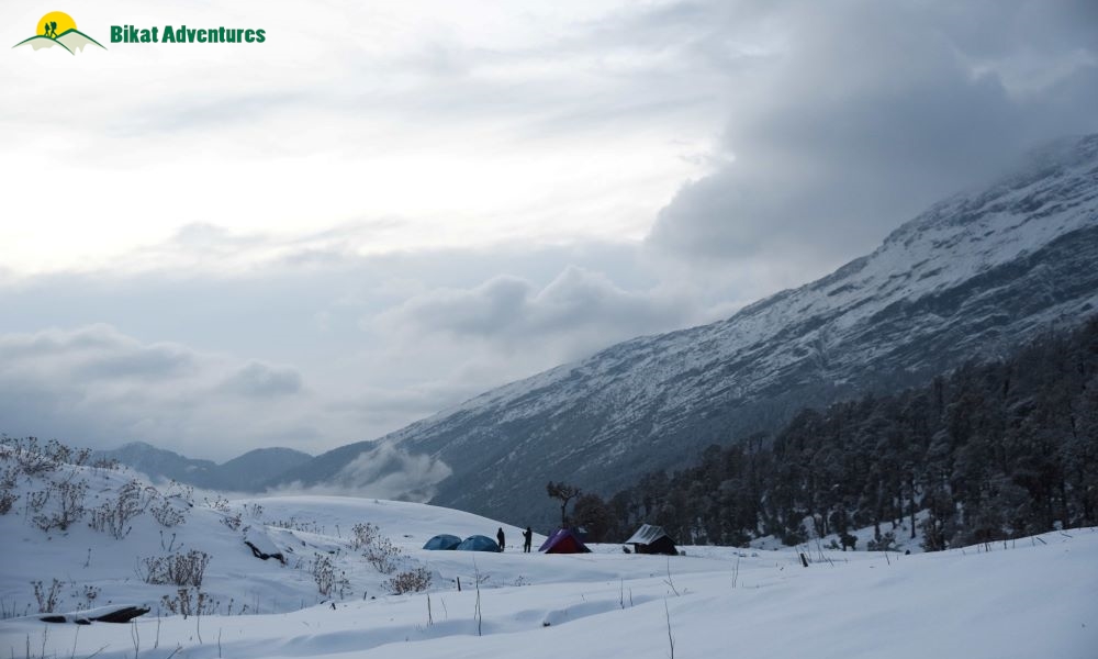 Brahmatal versus Kedarkantha: Which is a better winter adventure ?