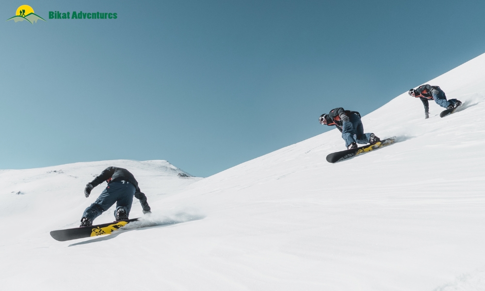 Winter Adventures in Gulmarg : Skiing, Snowboarding and More