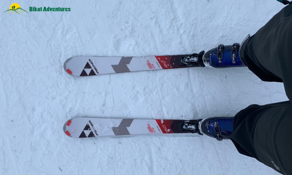Gulmarg vs Auli: Which is a Better Skiing Destination?
