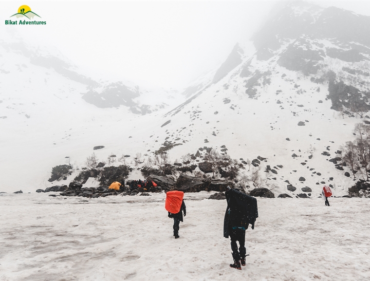 Gwaru Pass Trek
