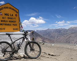 Mig La Pass Cycling Expedition