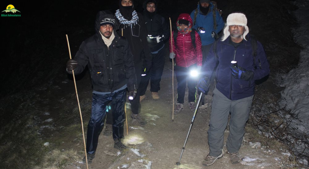 roopkund trek temperature