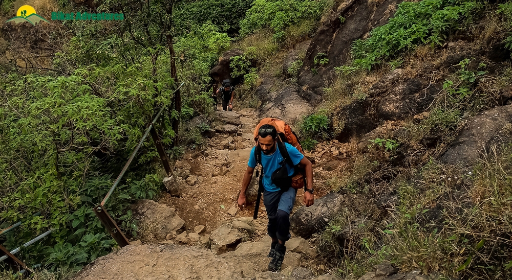 harishchandragad trek from mumbai by train