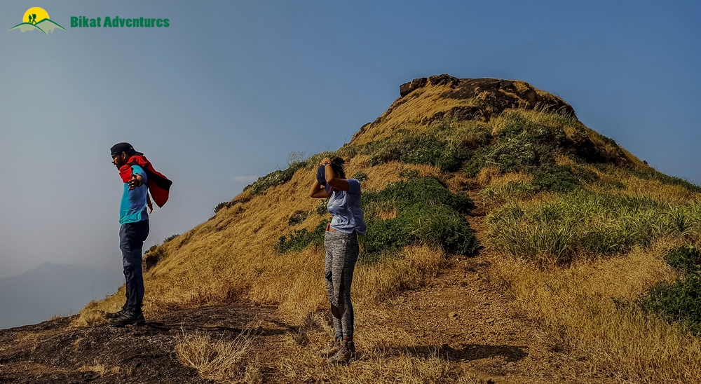 harishchandragad trek temple