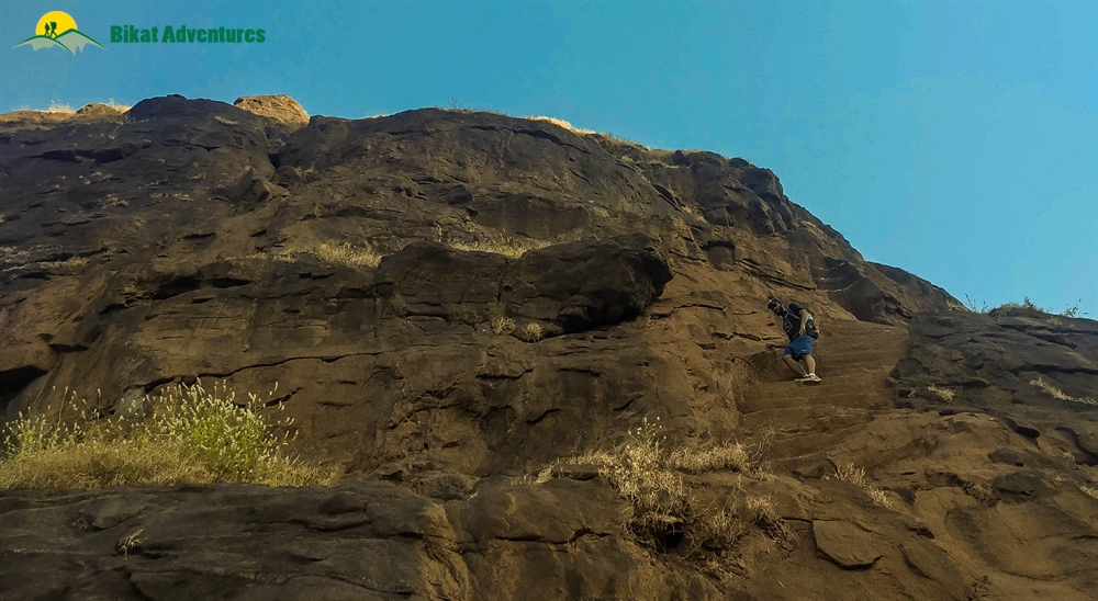 kalavantin durg trek in monsoon