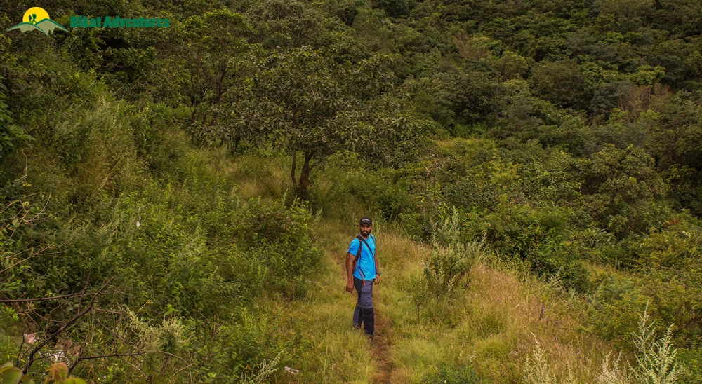 kalsubai trek crowd