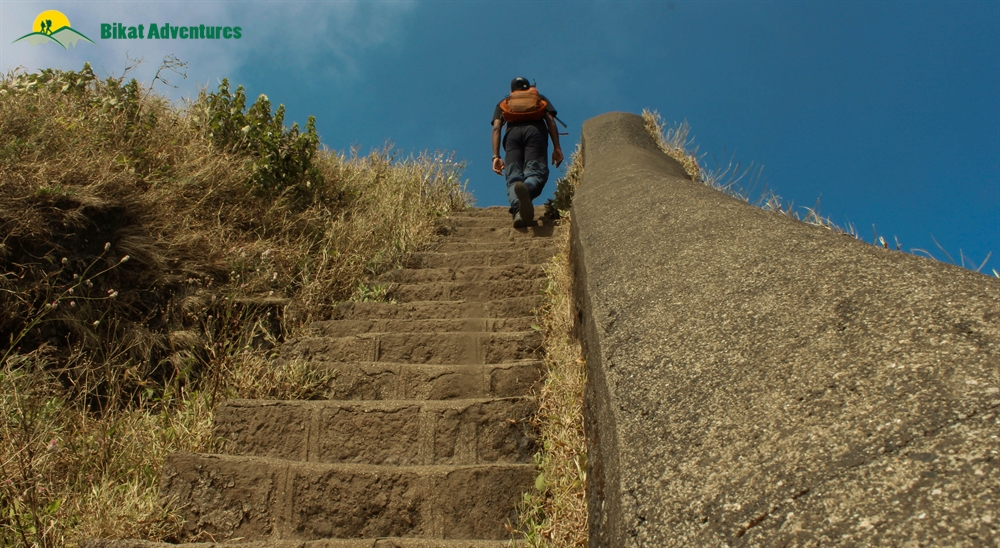 rajgad trek camping