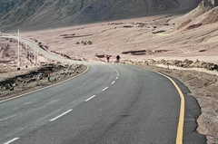 umling-la-pass-cycling