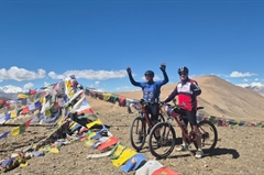 umling-la-pass-cycling